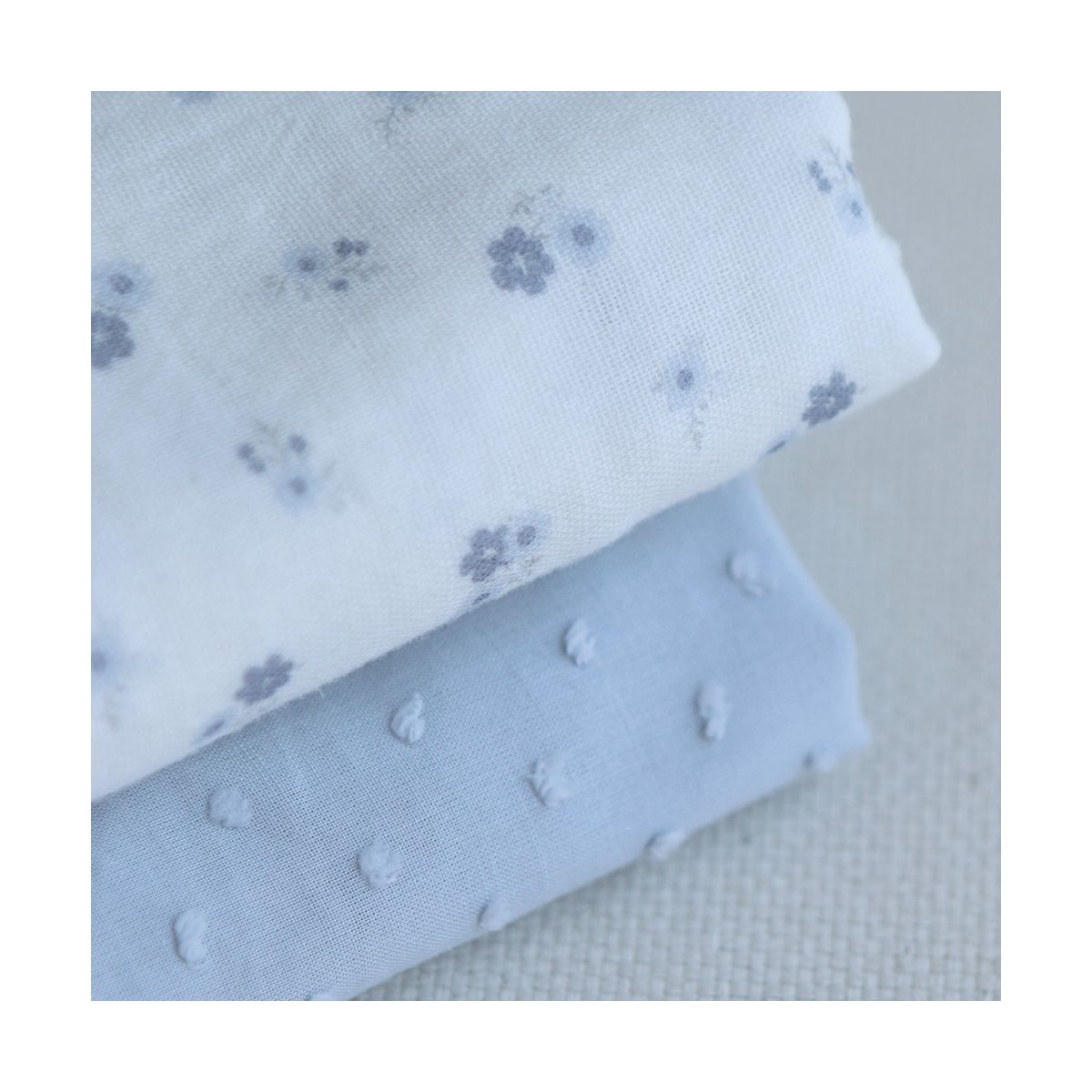copy of Clémence - Double gaze de coton BIO blanc motif fleuri rose copy of Clémence - Double gaze de coton BIO blanc motif fleuri rose