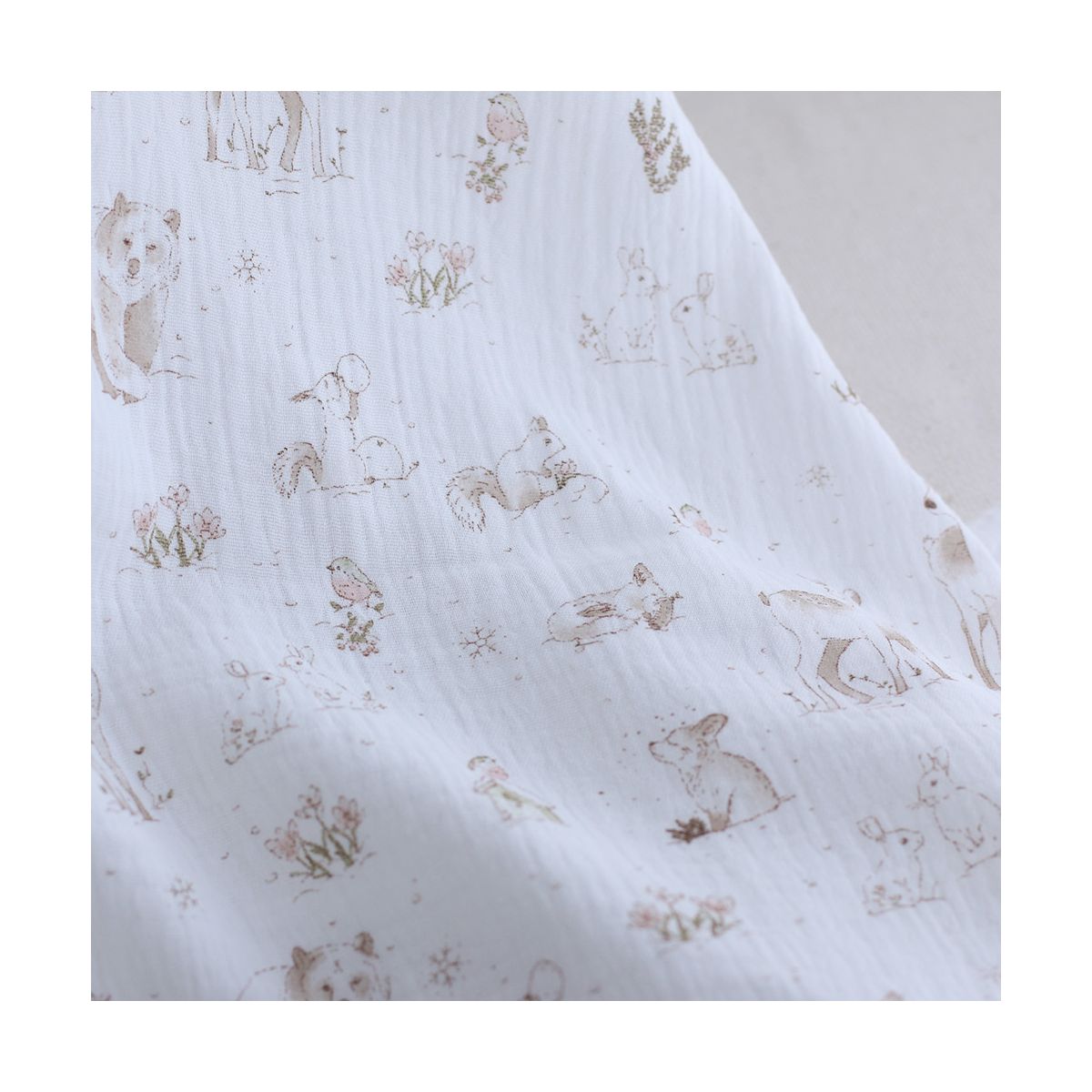 Robin - Double gaze de coton motif forêt tons beige Robin - Double gaze de coton motif forêt tons beige
