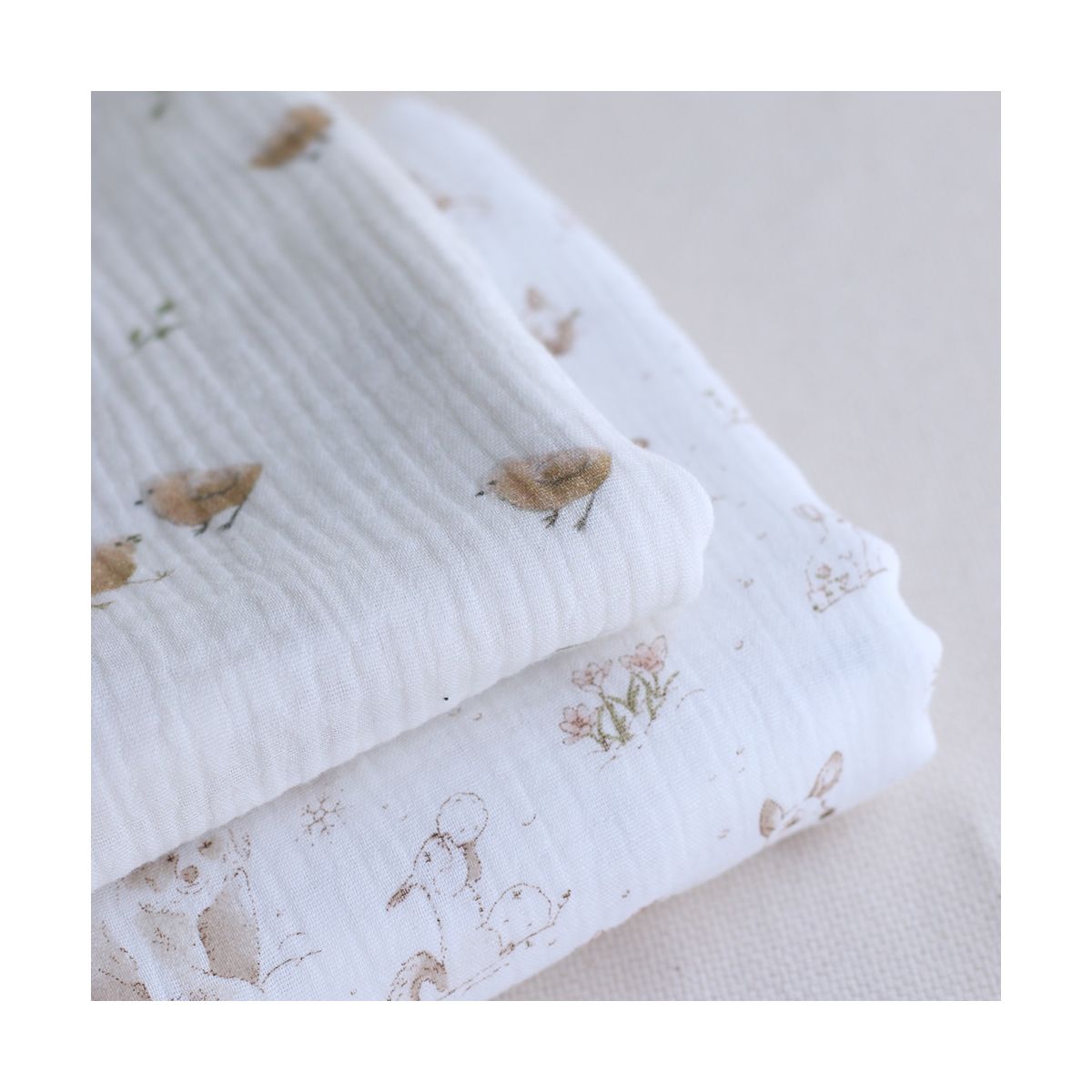 Robin - Double gaze de coton motif forêt tons beige Robin - Double gaze de coton motif forêt tons beige