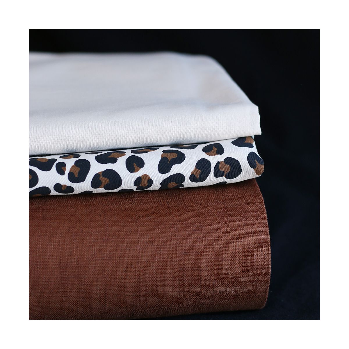Lea - Viscose écru imprimé exclusif Graou Lea - Viscose écru imprimé exclusif Graou