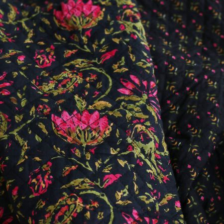 copy of Tissu indien matelassé double face coton hand block largeur 100cm copy of Tissu indien matelassé double face coton hand block largeur 100cm