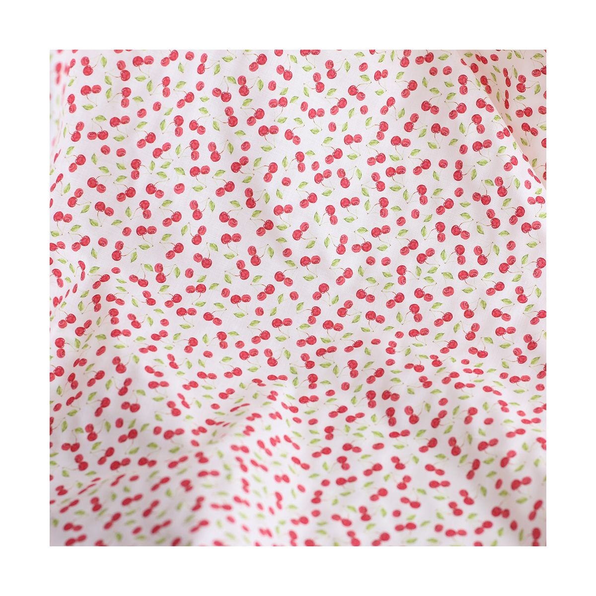 Cerise - Batiste de coton douce à imprimé rouge Cerise - Batiste de coton douce à imprimé rouge