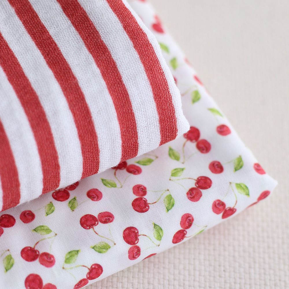 Cerise - Batiste de coton douce à imprimé rouge