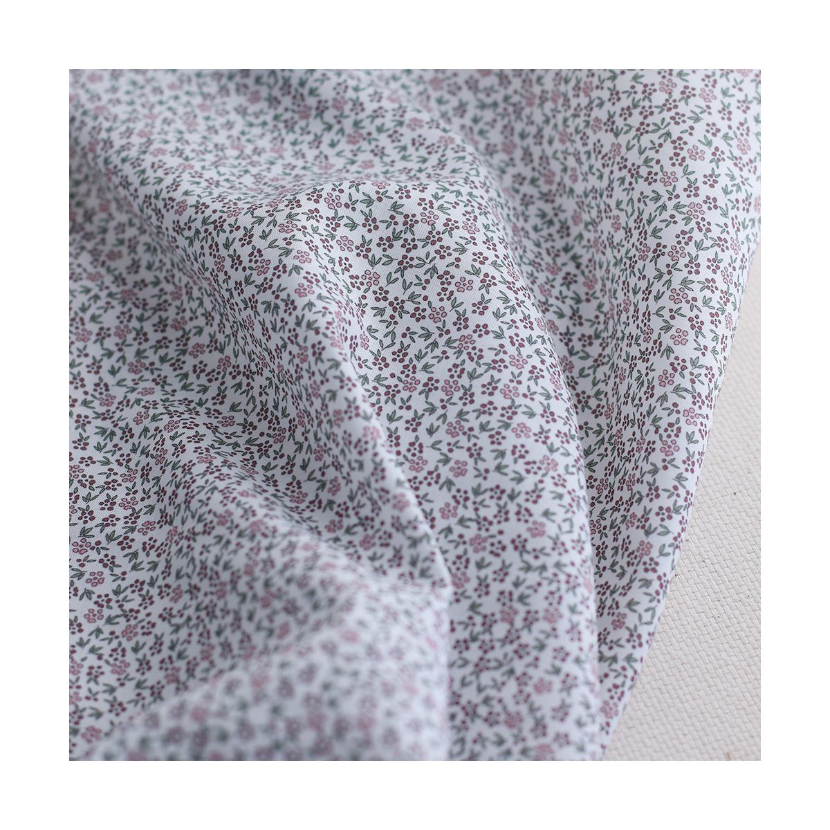 copy of Maelle - Batiste de coton douce à imprimé fleuri bleu copy of Maelle - Batiste de coton douce à imprimé fleuri bleu
