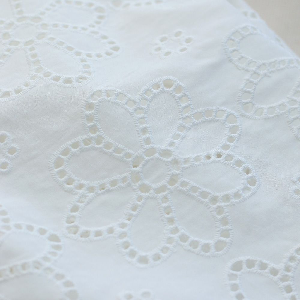 copy of Broderie anglaise plumetis de coton coloris blanc