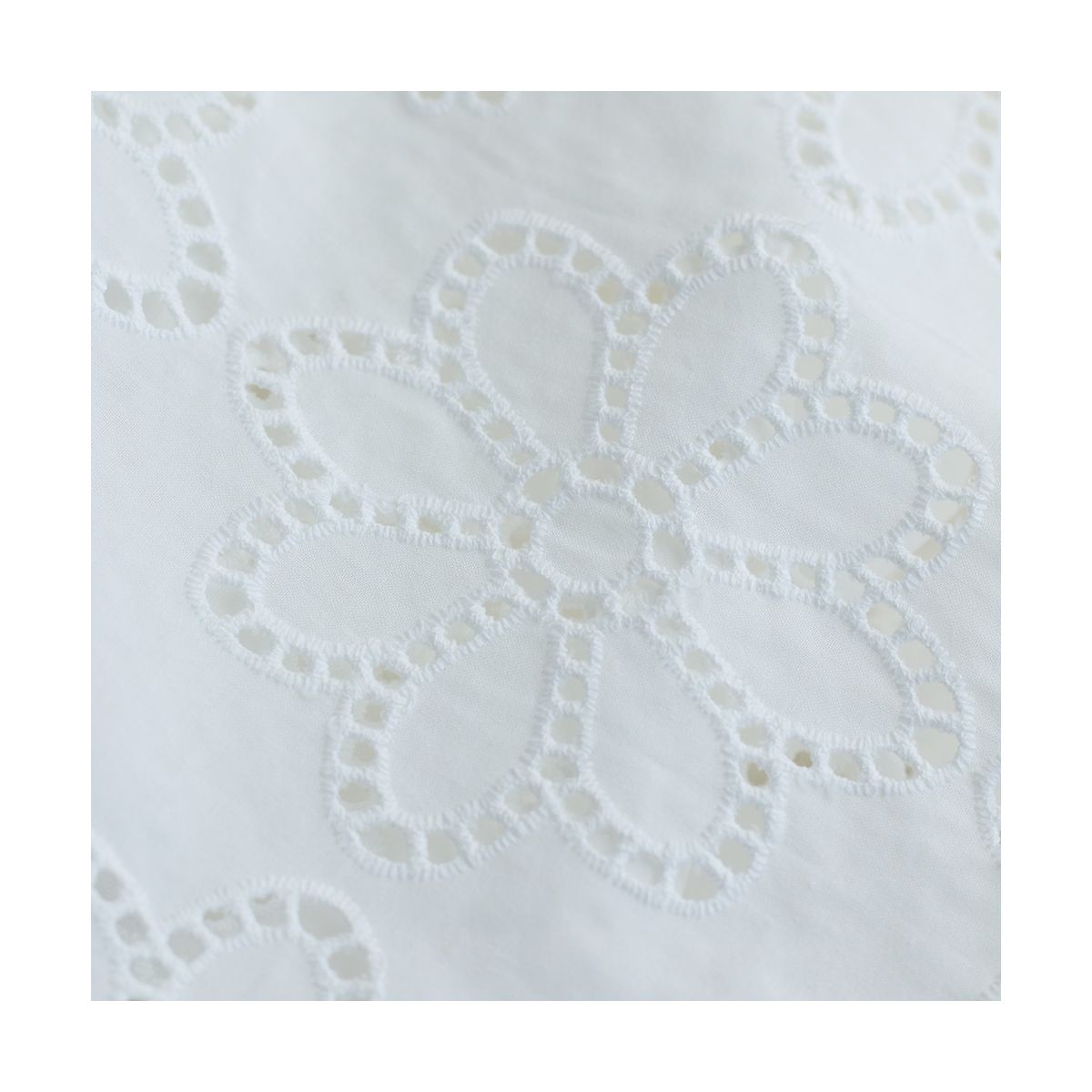 copy of Broderie anglaise plumetis de coton coloris blanc copy of Broderie anglaise plumetis de coton coloris blanc