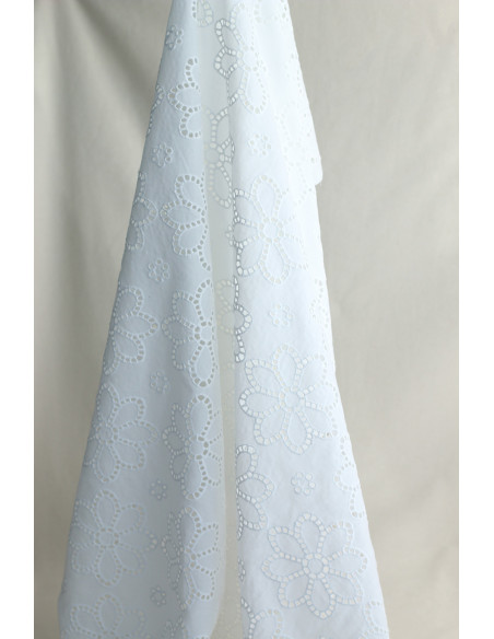 copy of Broderie anglaise plumetis de coton coloris blanc