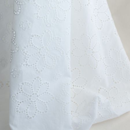 copy of Broderie anglaise plumetis de coton coloris blanc copy of Broderie anglaise plumetis de coton coloris blanc