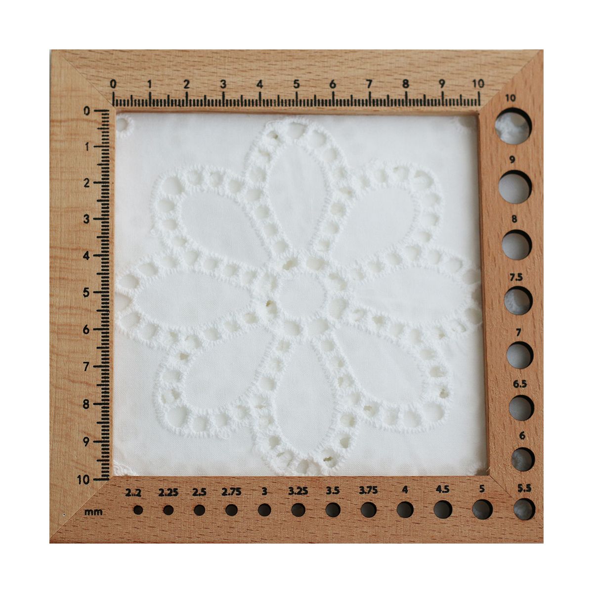 copy of Broderie anglaise plumetis de coton coloris blanc copy of Broderie anglaise plumetis de coton coloris blanc
