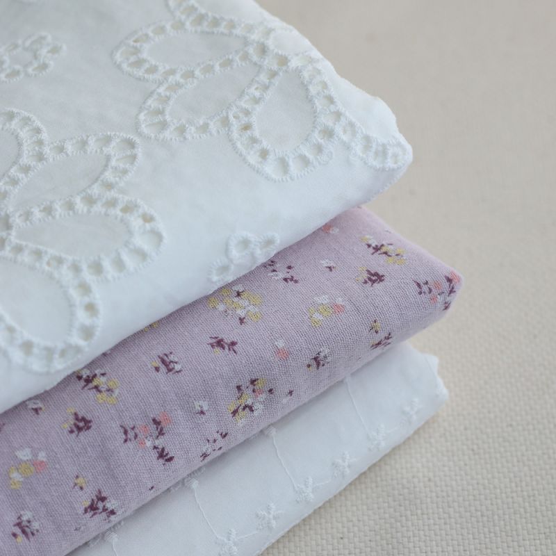 copy of Broderie anglaise plumetis de coton coloris blanc