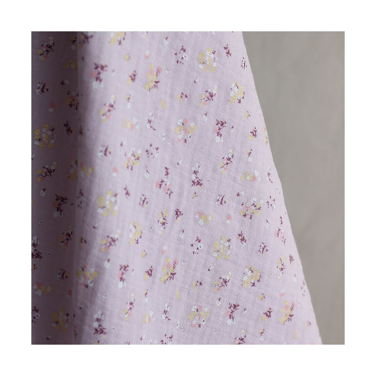 copy of Solea - Double gaze de coton coloris fond jaune pastel motif soleil copy of Solea - Double gaze de coton coloris fond jaune pastel motif soleil