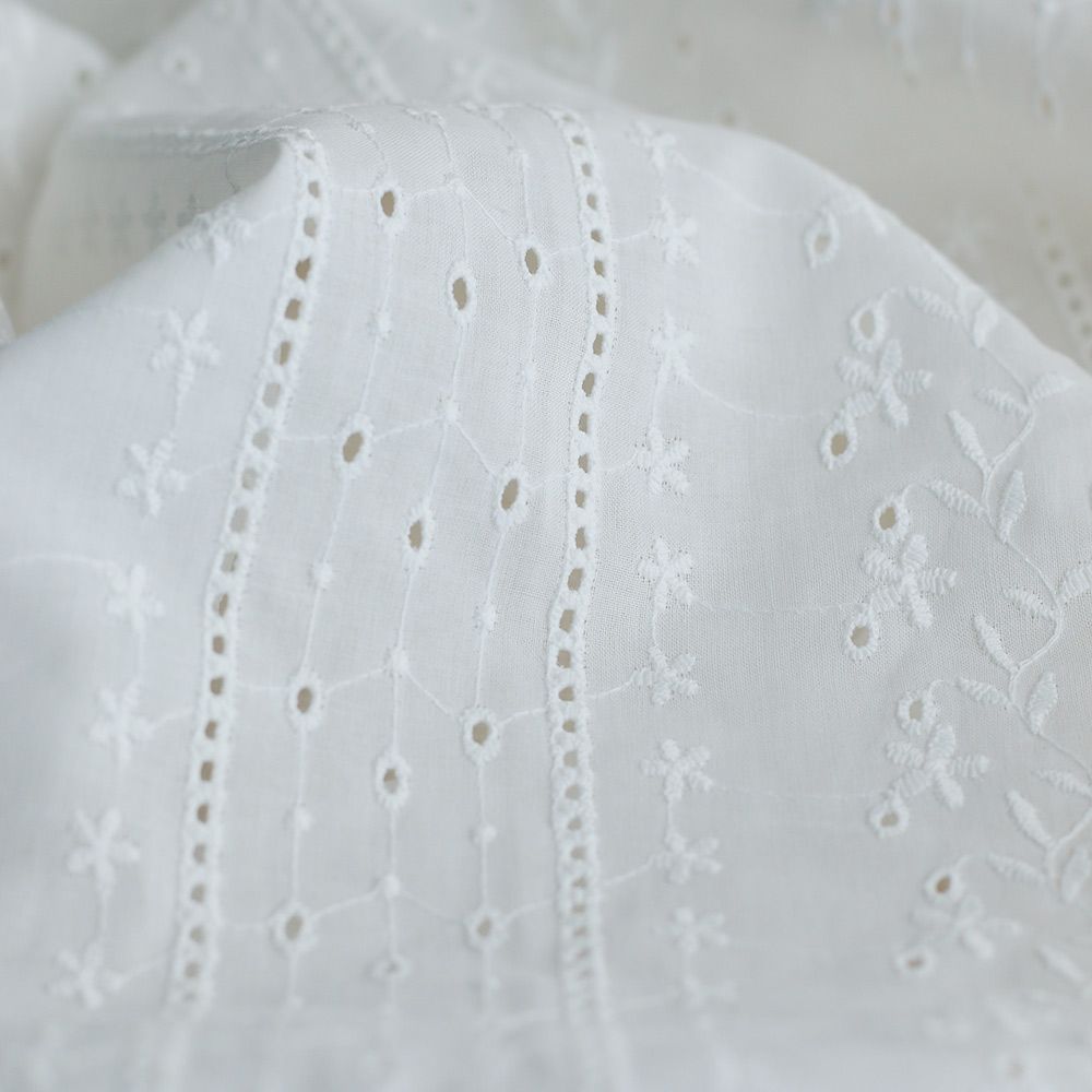 copy of Broderie anglaise plumetis de coton coloris blanc