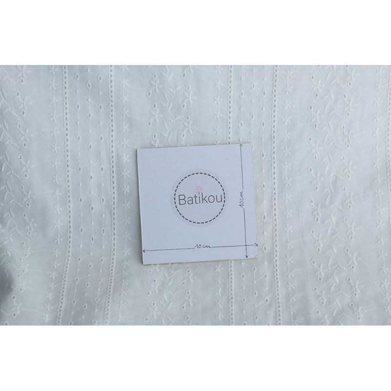 copy of Broderie anglaise plumetis de coton coloris blanc