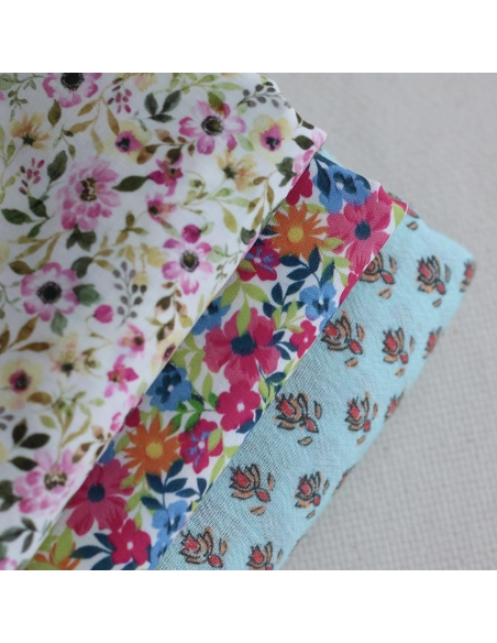 Sheila - Tissu coton crêpe gaufré à motifs vert d'eau