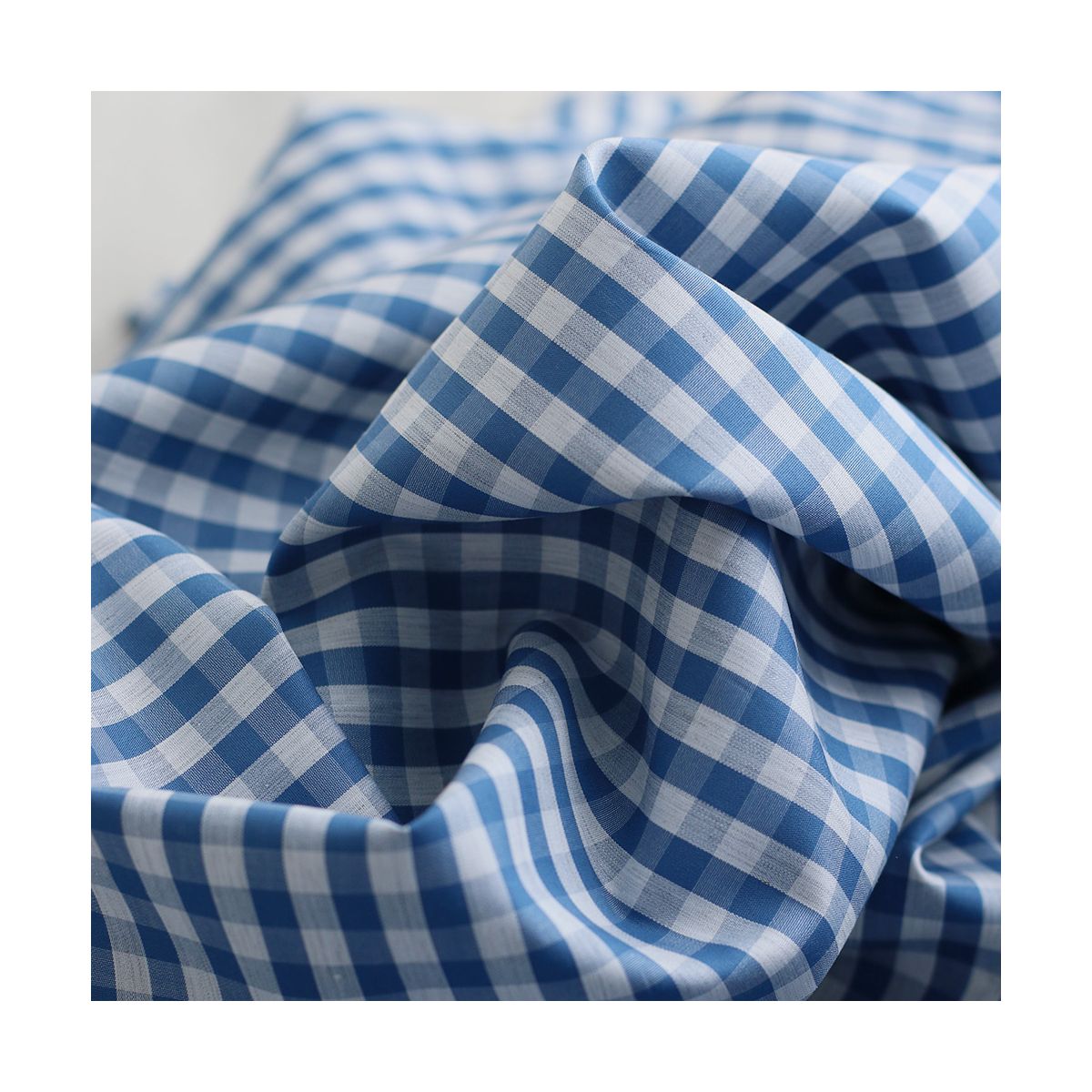 Coton vichy carreaux Bleu et blanc 6mm Coton vichy carreaux Bleu et blanc 6mm