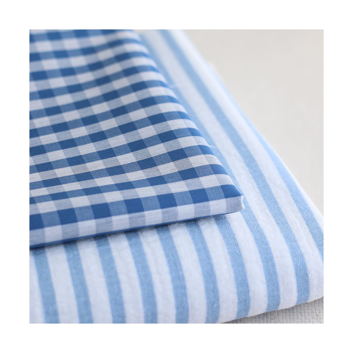 Coton vichy carreaux Bleu et blanc 6mm Coton vichy carreaux Bleu et blanc 6mm