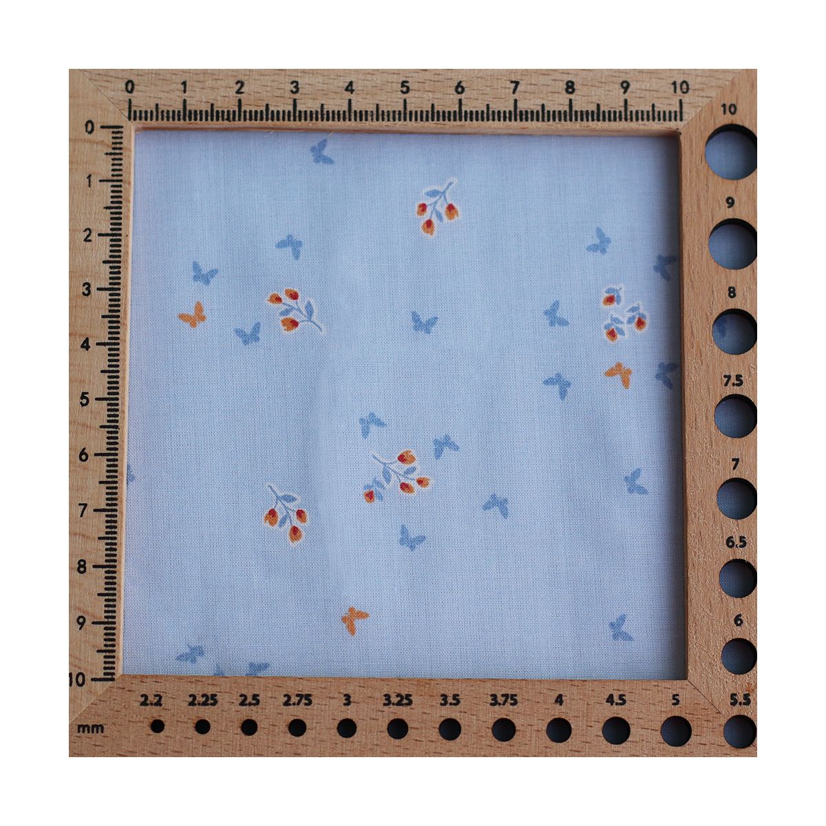 copy of Batiste de coton SILKYNE imprimé rayures bleues copy of Batiste de coton SILKYNE imprimé rayures bleues