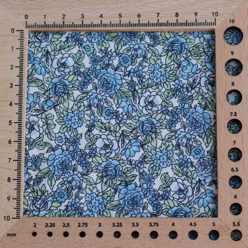 copy of Batiste de coton BIO imprimé fleuri