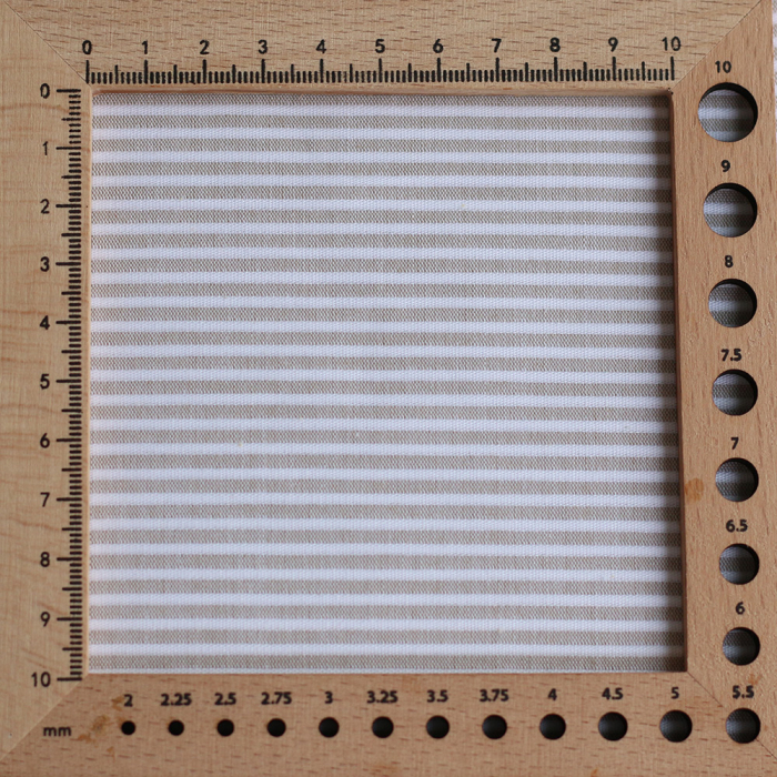 Coton gaufré mélangé à rayures blanc et ficelle