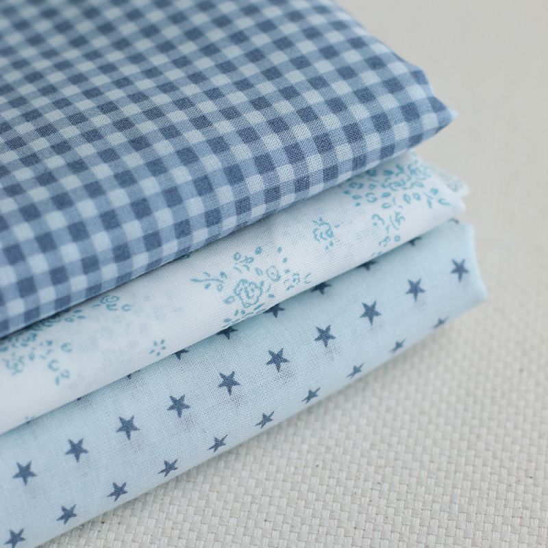 Frou-frou / Batiste de coton imprimé petites étoiles bleu gris