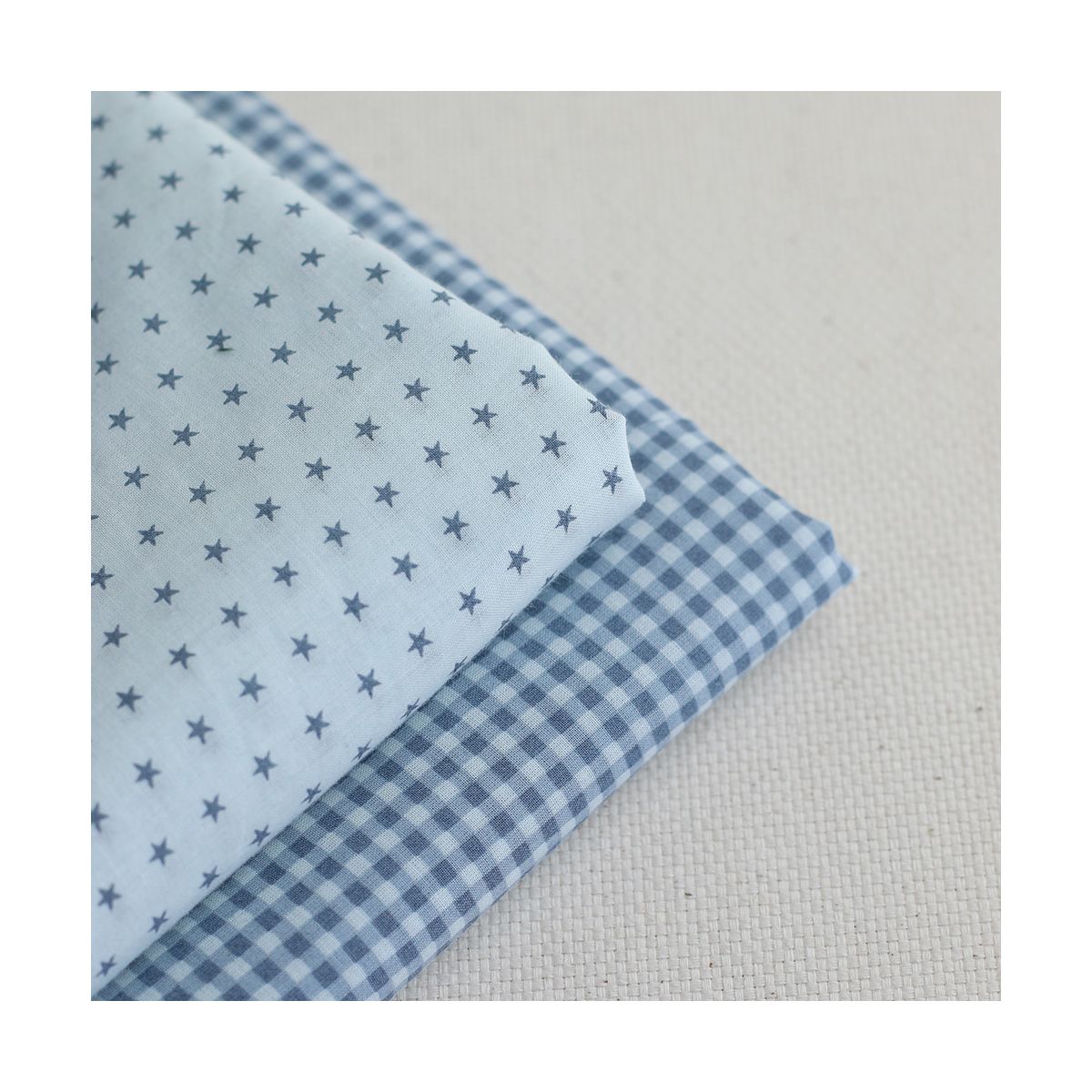 Frou-frou / Batiste de coton imprimé petites étoiles bleu gris