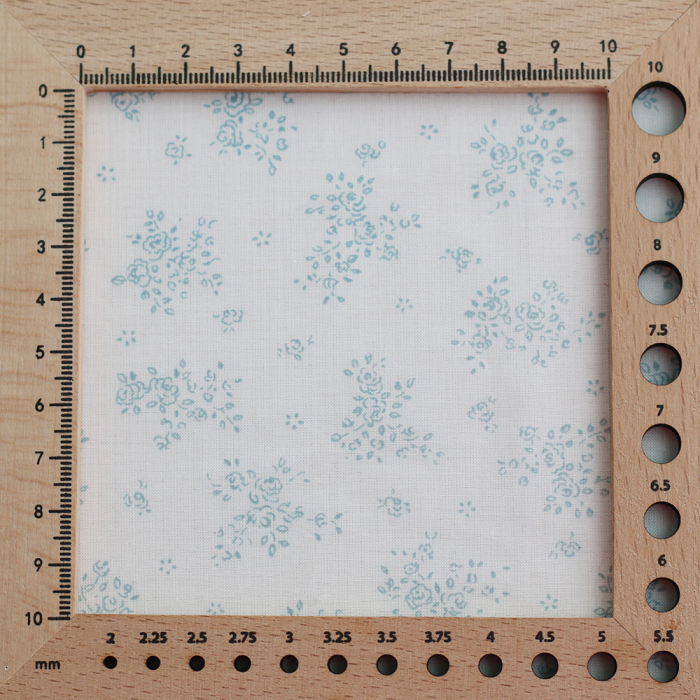 Renée - Batiste de coton douce à imprimé fleuri bleu