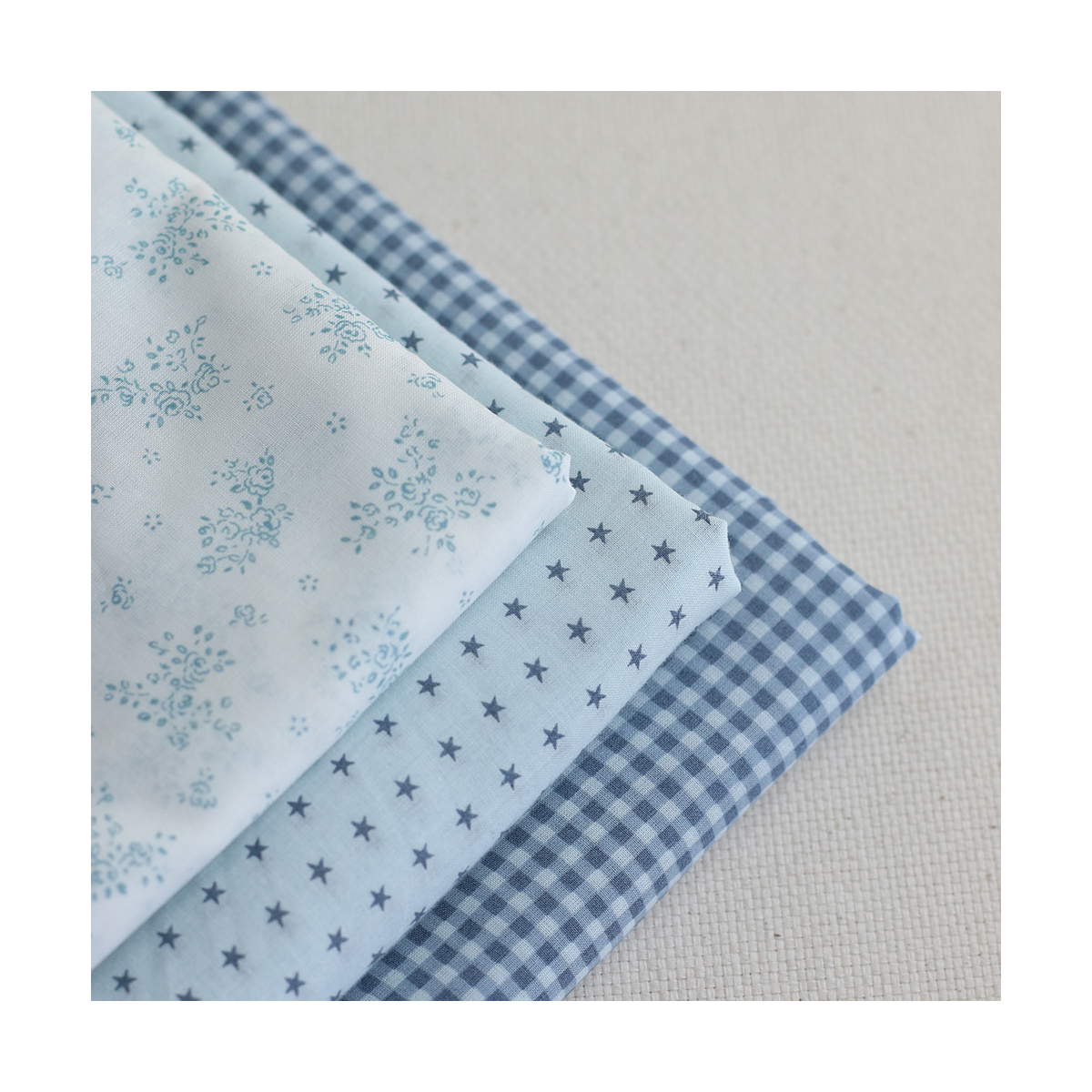 Renée - Batiste de coton douce à imprimé fleuri bleu