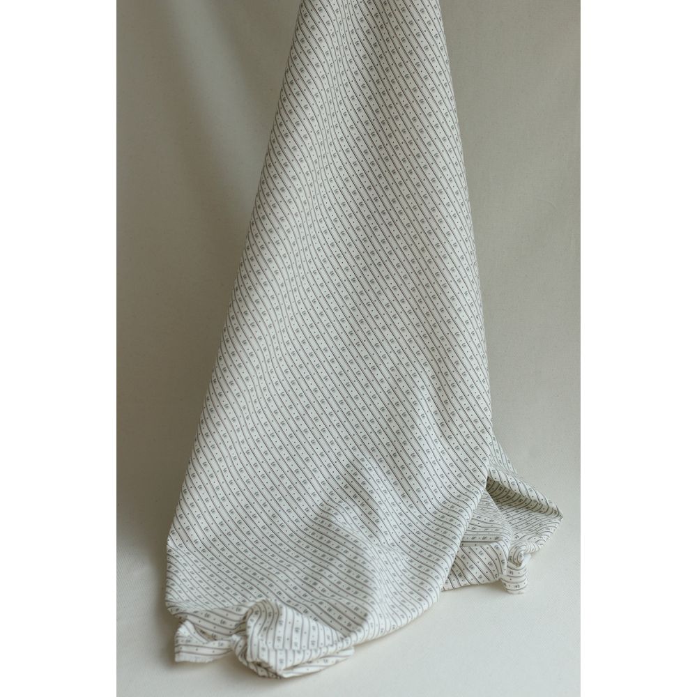 copy of Popeline de coton douce qualité SWEET fond lait motif petits hérissons