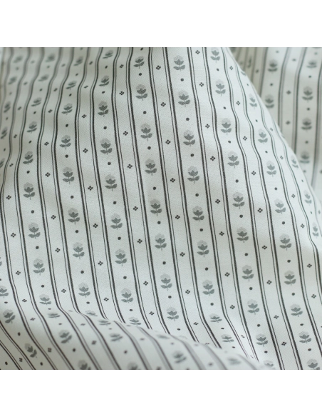 copy of Popeline de coton douce qualité SWEET fond lait motif petits hérissons