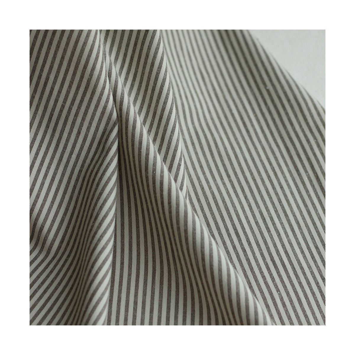Coton tissé rayures écru et café Coton tissé rayures écru et café
