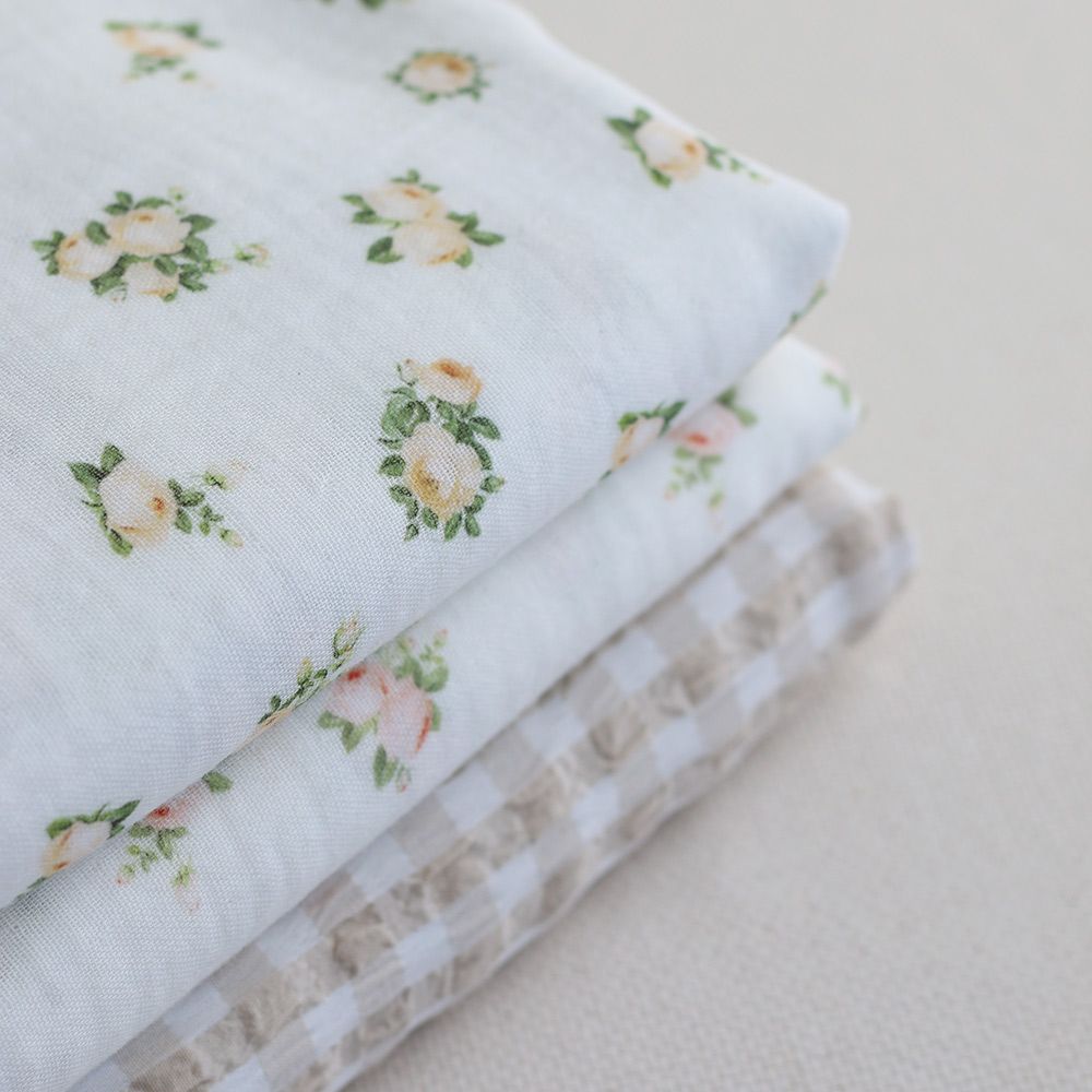 Rosabella - Double gaze de coton BIO blanc motif fleuri pêche