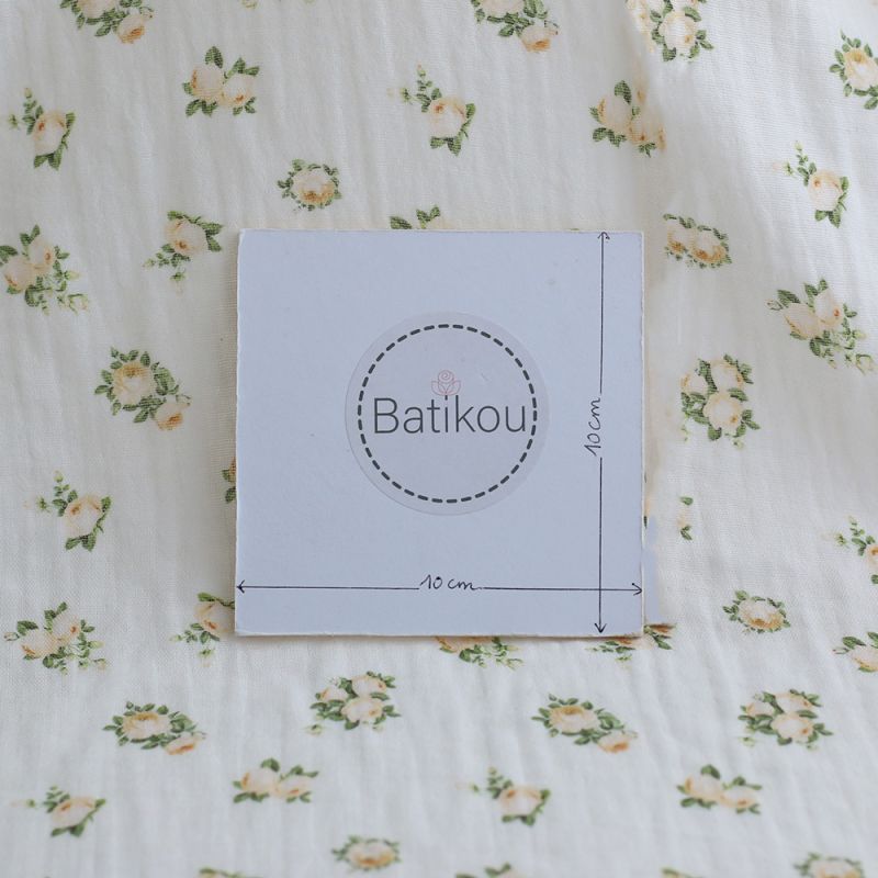 Rosabella - Double gaze de coton BIO blanc motif fleuri vanille