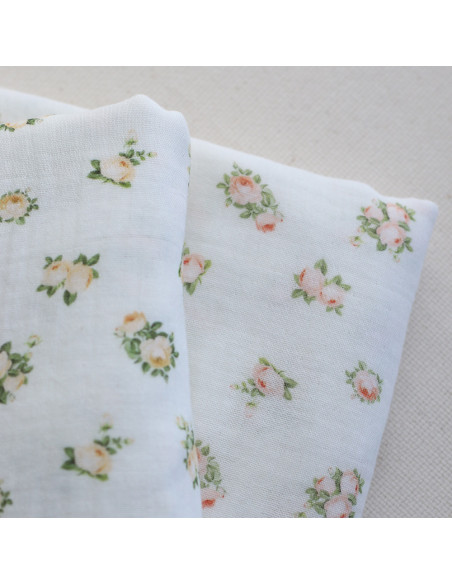 Rosabella - Double gaze de coton BIO blanc motif fleuri vanille