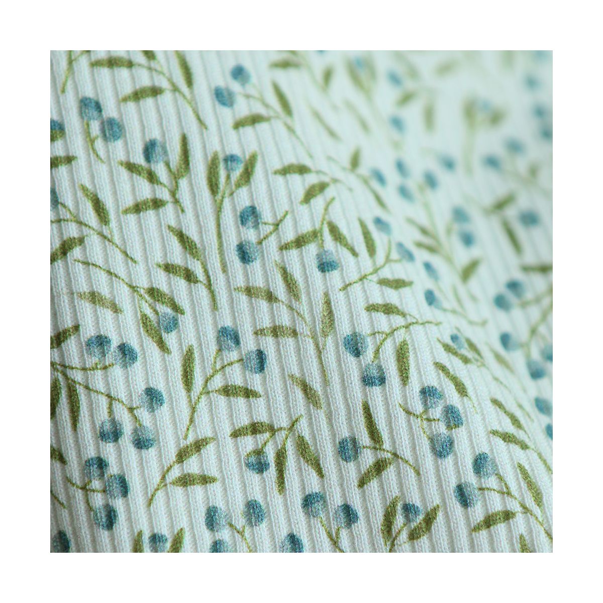 Jersey coton côtes fines à motif baies bleu et vert