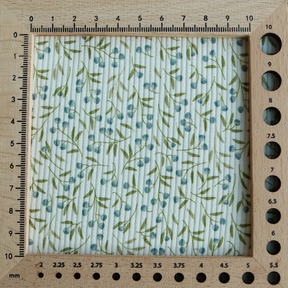 Jersey coton côtes fines à motif baies bleu et vert