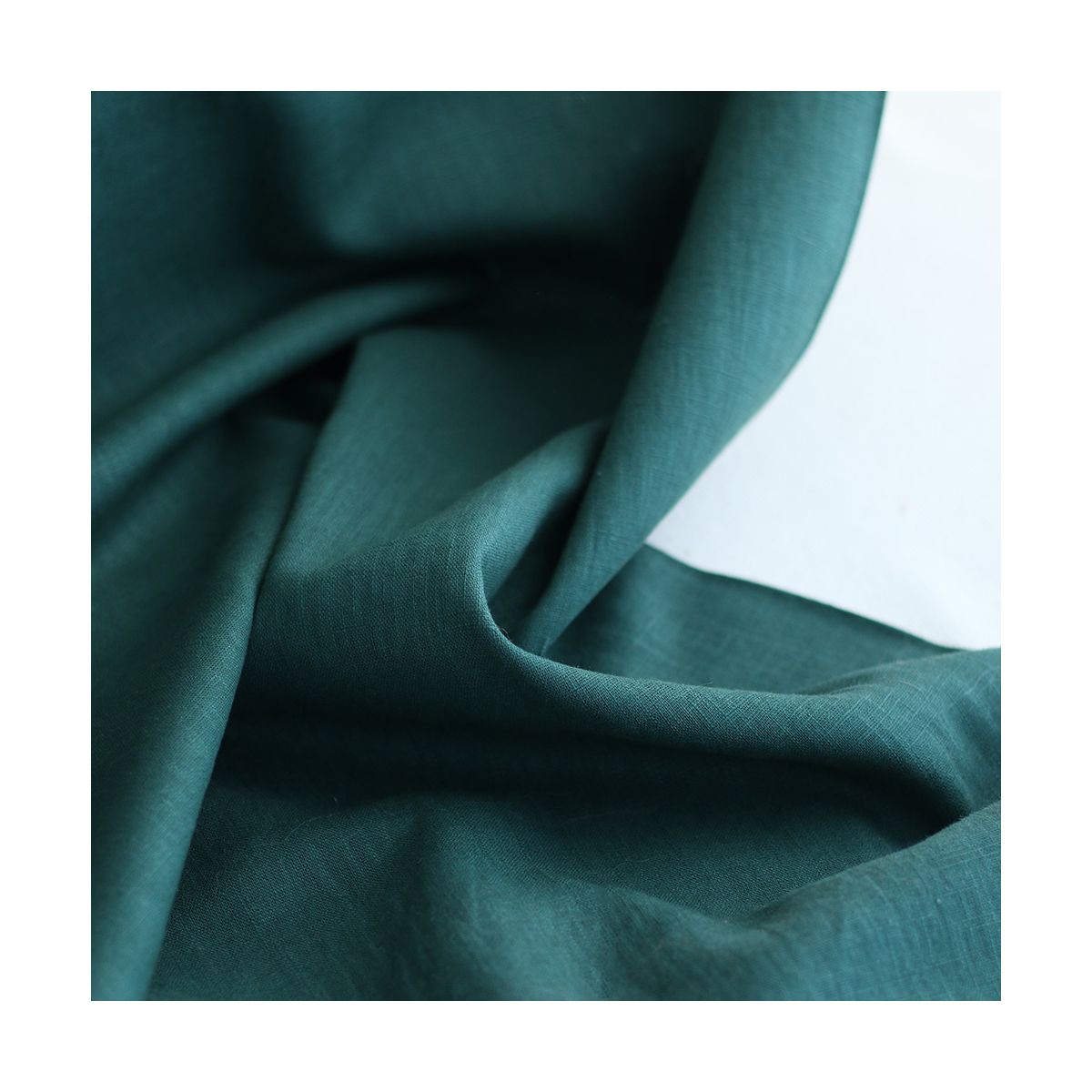 Lin lavé coloris vert cèdre