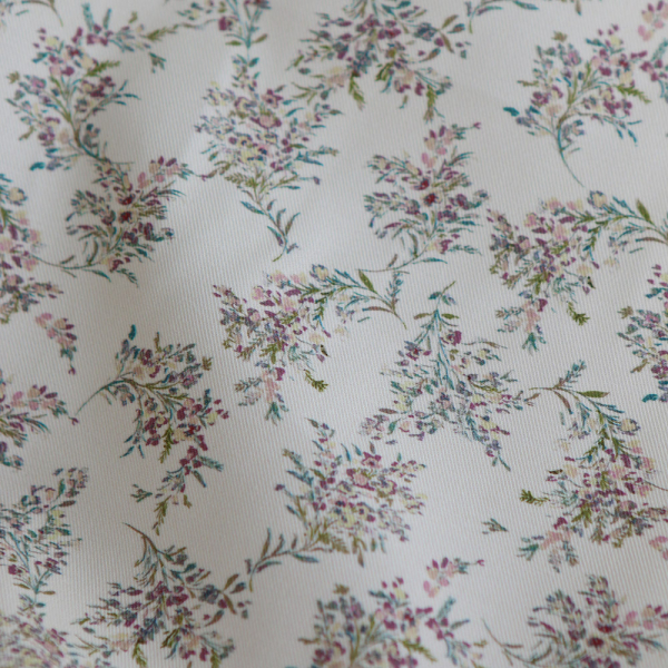 Stefie - Tissu sergé / twill de coton organique imprimé fleuri