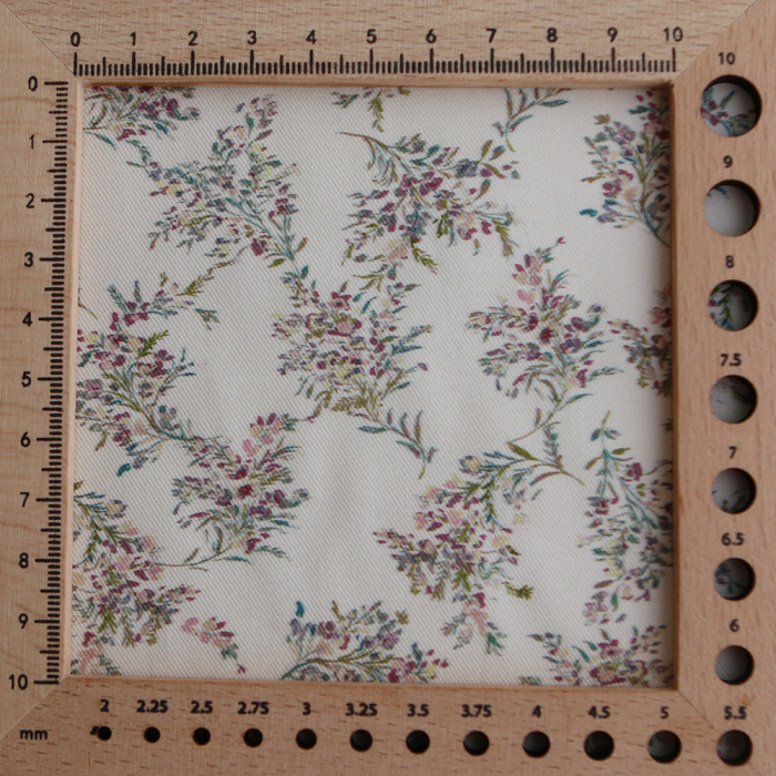 Stefie - Tissu sergé / twill de coton organique imprimé fleuri