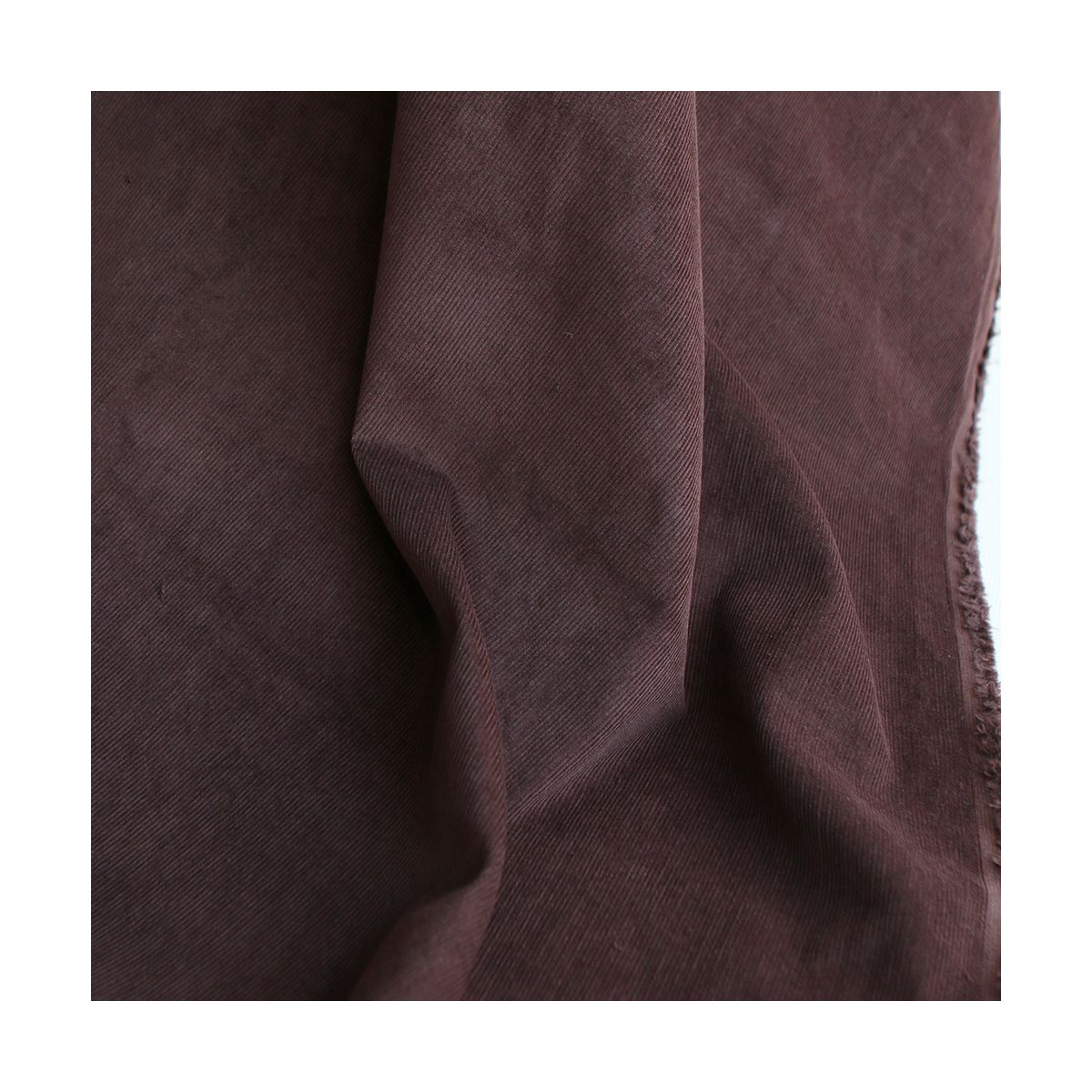 Velours milleraies coton organique coloris Chocolat Velours milleraies coton organique coloris Chocolat
