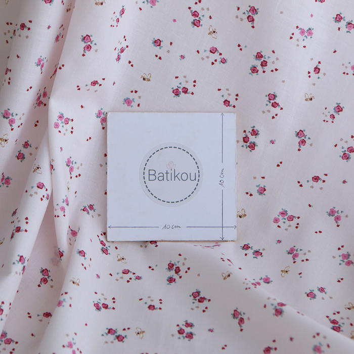 Paula - Tissu sergé de coton organique fin imprimé fond rose