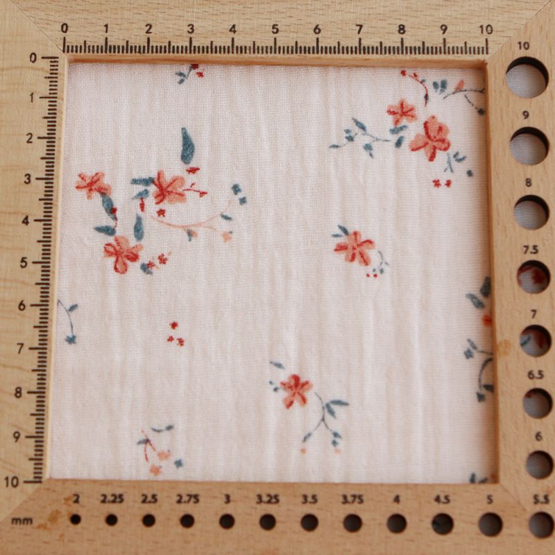 Sofia - Double gaze de coton motif fleuri fond rose