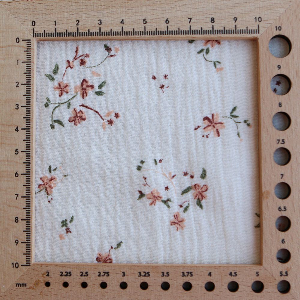 Sofia - Double gaze de coton motif fleuri fond écru