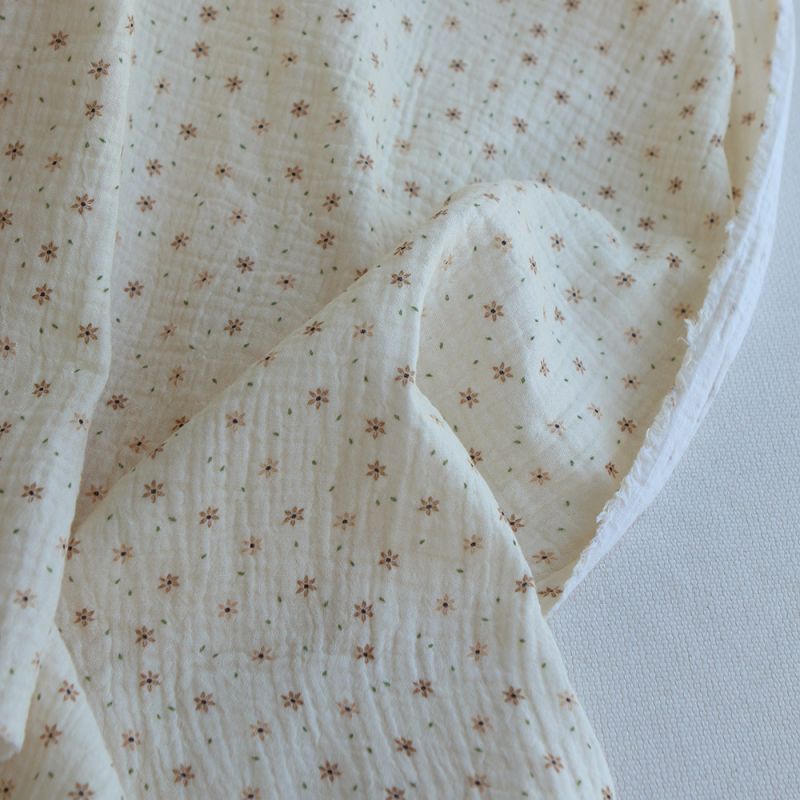 Double gaze de coton imprimé petites fleurs fond écru