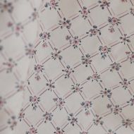 Ella - Popeline de coton douce qualité SWEET écru motif rose poudré