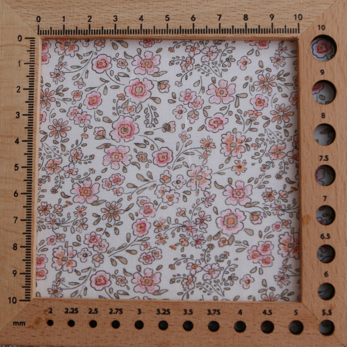 Suzanne - Popeline de coton douce qualité SWEET motif rose