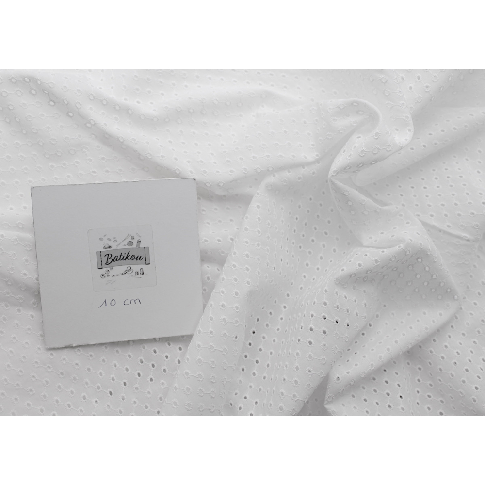 Broderie anglaise coton coloris BLANC