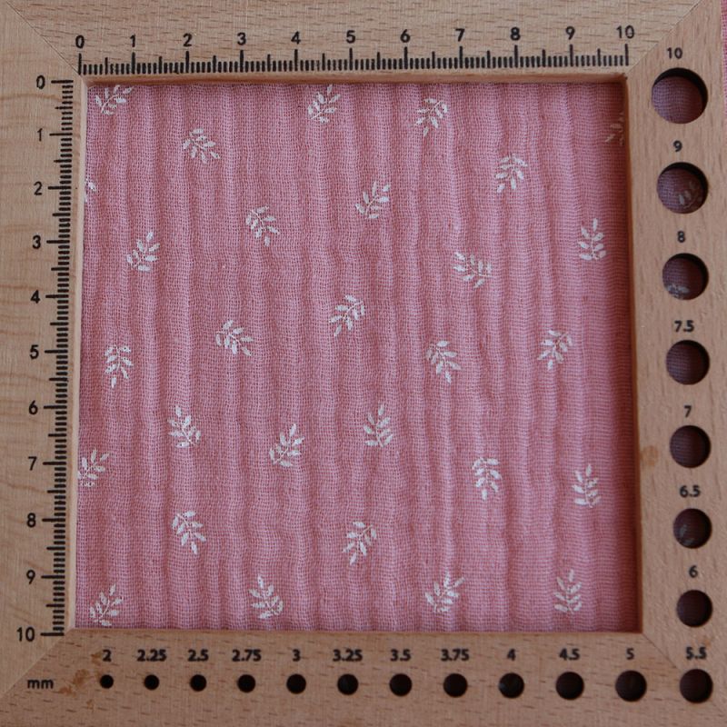 Sacha - Double gaze de coton motif feuilles fond rose blush