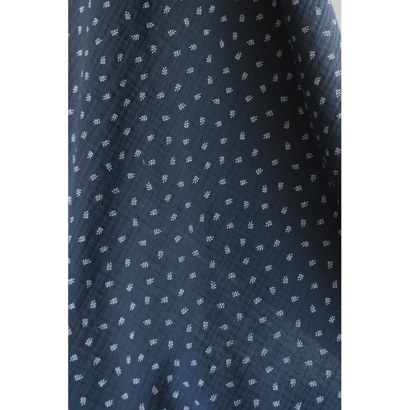 Sacha - Double gaze de coton motif feuilles fond météorite