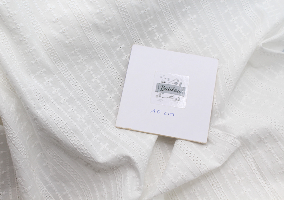 Broderie anglaise coton coloris naturel écru