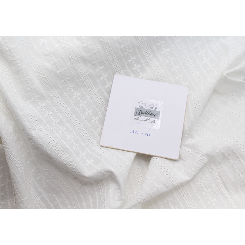 Broderie anglaise coton coloris naturel écru